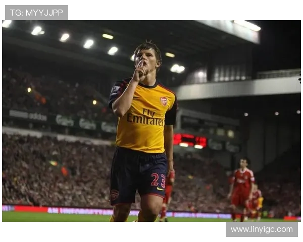 阿森纳球星傲慢手势遭反噬现形